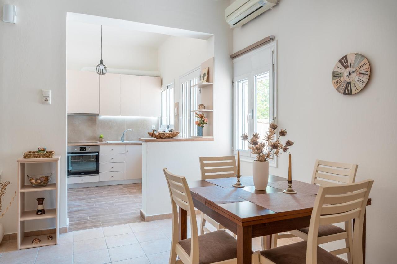 Stylish Central Renovated Apartment Heraklion  Luaran gambar